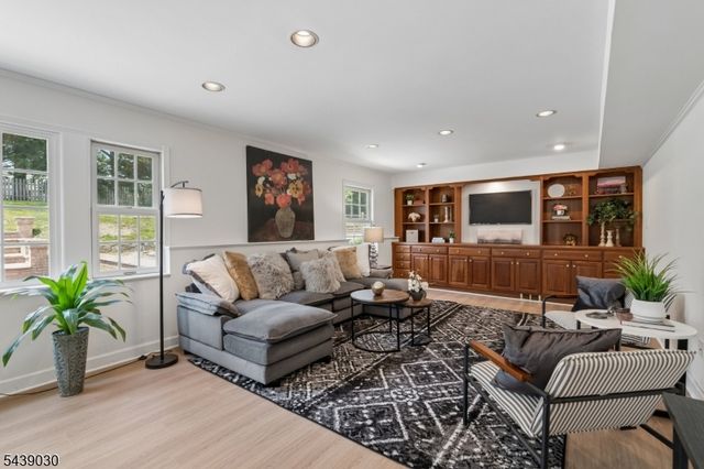 31 Bradwahl Dr, Morris Twp., NJ 07960