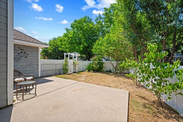 10104 Lakeview Drive, Providence Village, TX 76227
