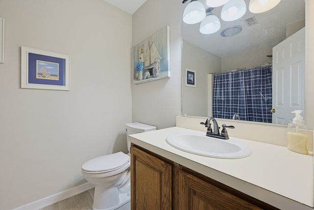 1 Victoria Drive 2, Auburn, MA 01501