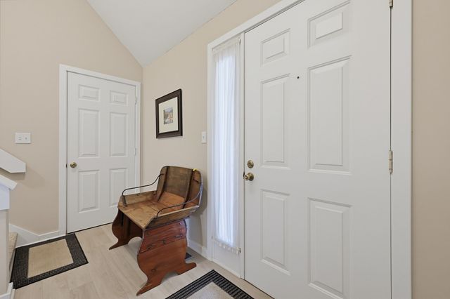 1 Victoria Drive 2, Auburn, MA 01501