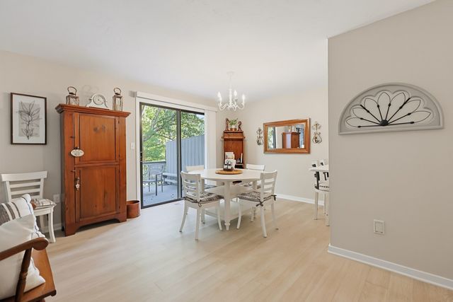 1 Victoria Drive 2, Auburn, MA 01501