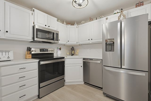 1 Victoria Drive 2, Auburn, MA 01501