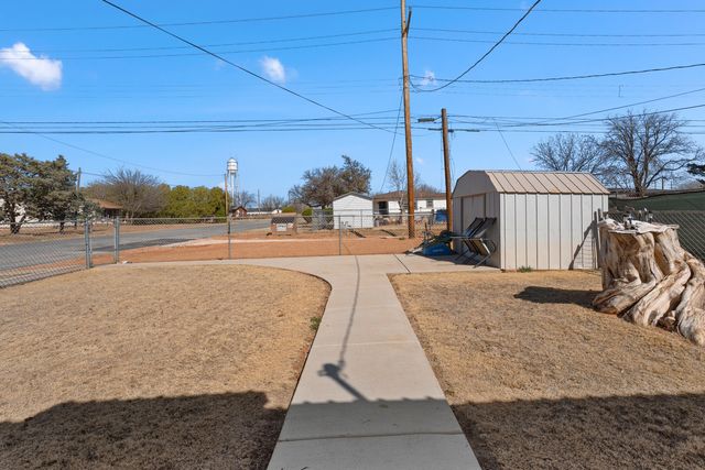 420 7th Street, Wolfforth, TX 79382