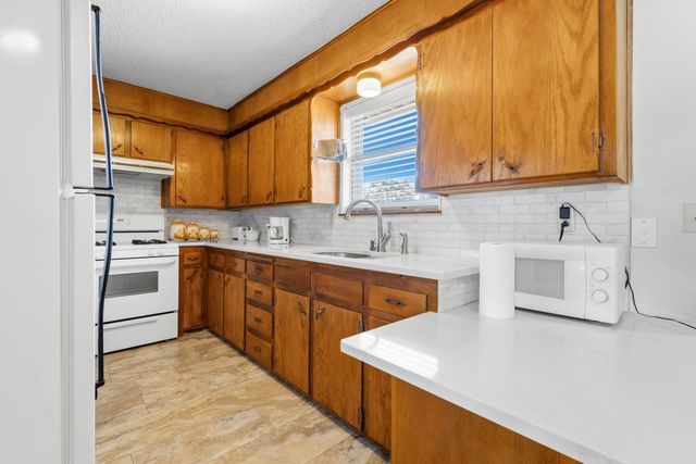 420 7th Street, Wolfforth, TX 79382