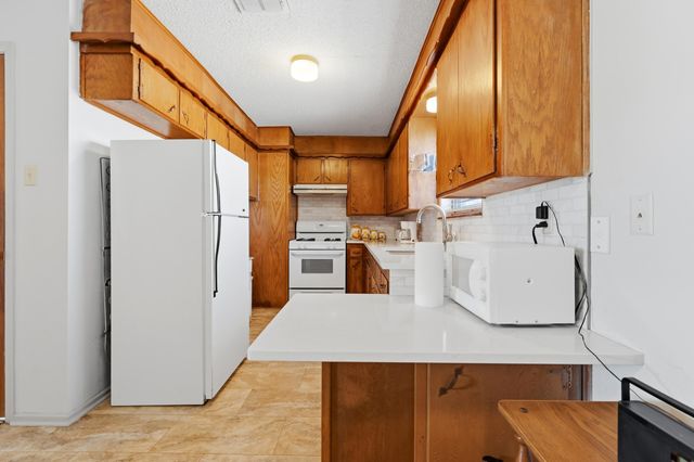 420 7th Street, Wolfforth, TX 79382