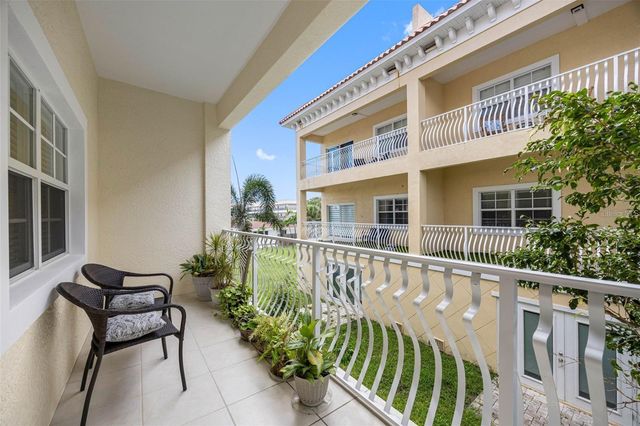 146 175TH TERRACE DRIVE E, Redington Shores, FL 33708