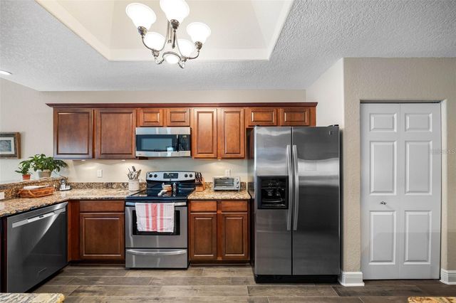 146 175TH TERRACE DRIVE E, Redington Shores, FL 33708