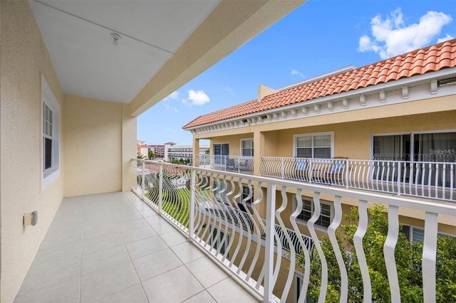 146 175TH TERRACE DRIVE E, Redington Shores, FL 33708