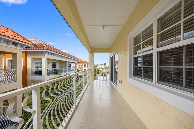 146 175TH TERRACE DRIVE E, Redington Shores, FL 33708