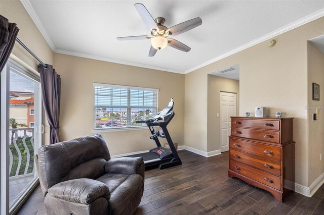 146 175TH TERRACE DRIVE E, Redington Shores, FL 33708