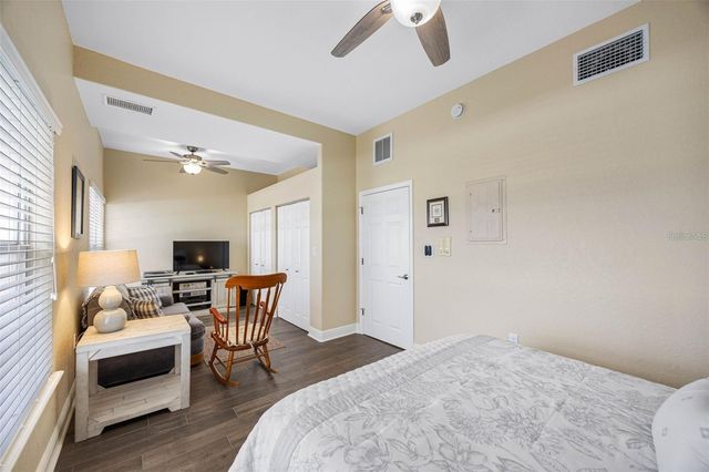 146 175TH TERRACE DRIVE E, Redington Shores, FL 33708