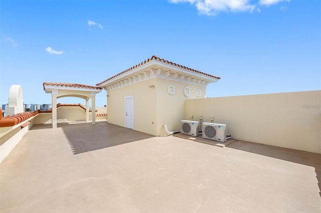 146 175TH TERRACE DRIVE E, Redington Shores, FL 33708