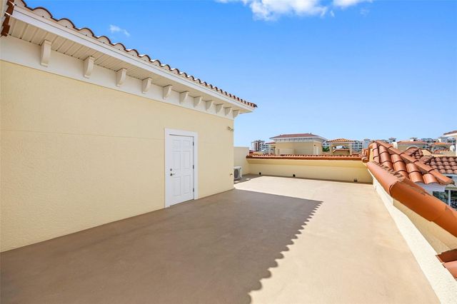 146 175TH TERRACE DRIVE E, Redington Shores, FL 33708