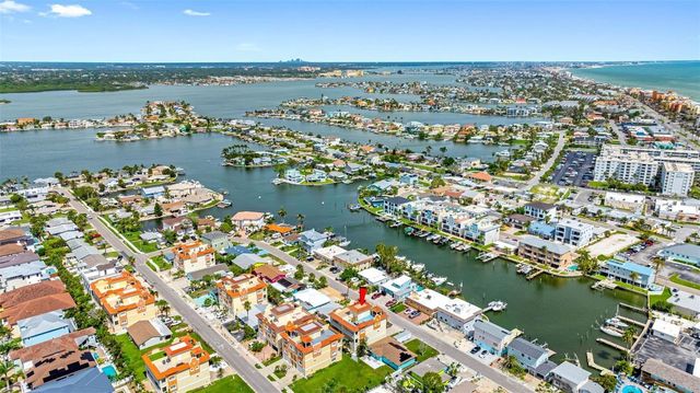 146 175TH TERRACE DRIVE E, Redington Shores, FL 33708