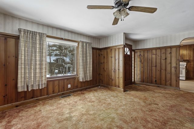 59 Oriole St., Gardner, MA 01440