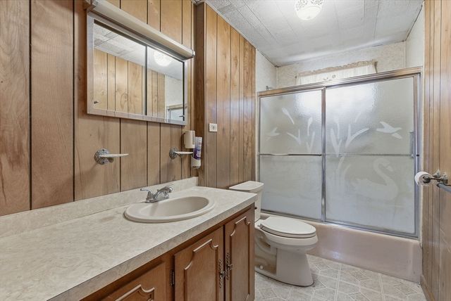 59 Oriole St., Gardner, MA 01440