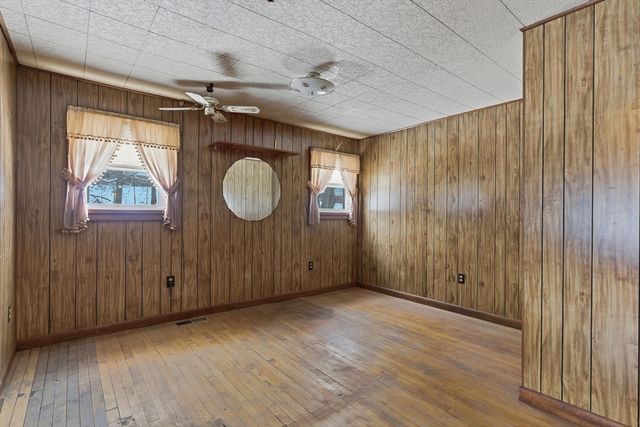 59 Oriole St., Gardner, MA 01440