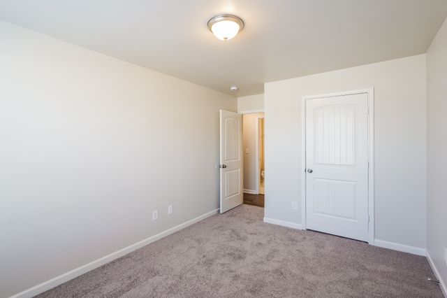 1080 Pepper Stone Dr, Lebanon, TN 37087