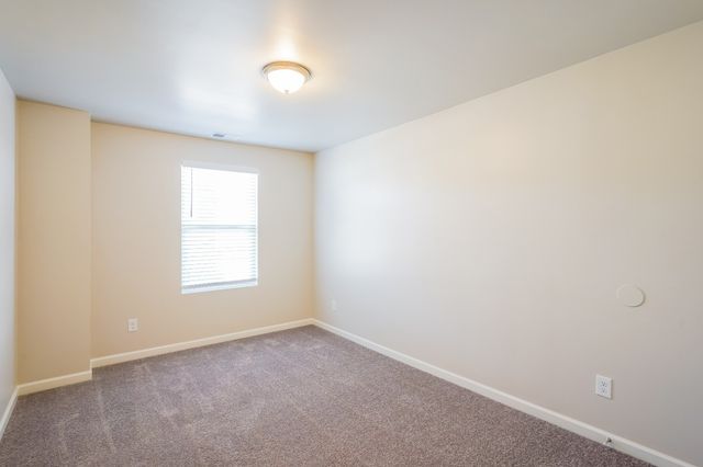 1080 Pepper Stone Dr, Lebanon, TN 37087