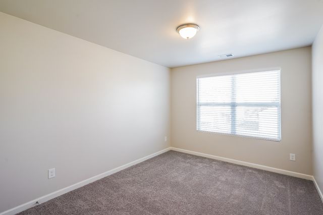 1080 Pepper Stone Dr, Lebanon, TN 37087