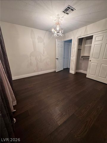7824 Emerald Harbor Court, Las Vegas, NV 89128