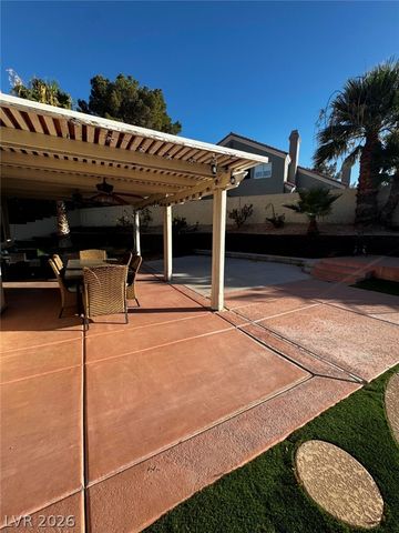 7824 Emerald Harbor Court, Las Vegas, NV 89128