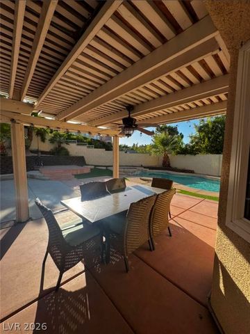 7824 Emerald Harbor Court, Las Vegas, NV 89128
