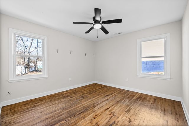 1214 Talley Dr, Clarksville, TN 37040