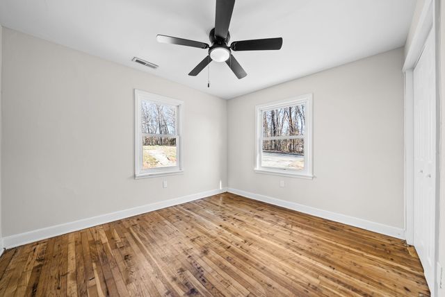 1214 Talley Dr, Clarksville, TN 37040