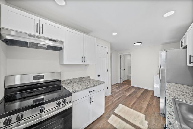 1214 Talley Dr, Clarksville, TN 37040