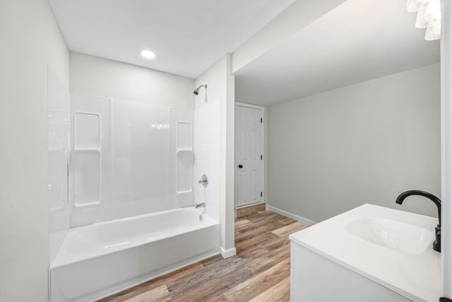 1214 Talley Dr, Clarksville, TN 37040