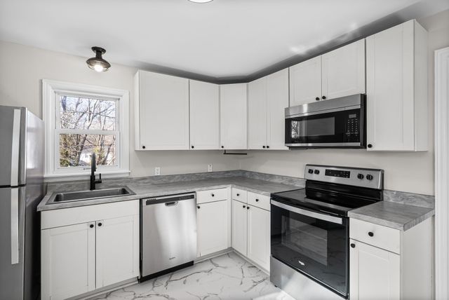 1214 Talley Dr, Clarksville, TN 37040