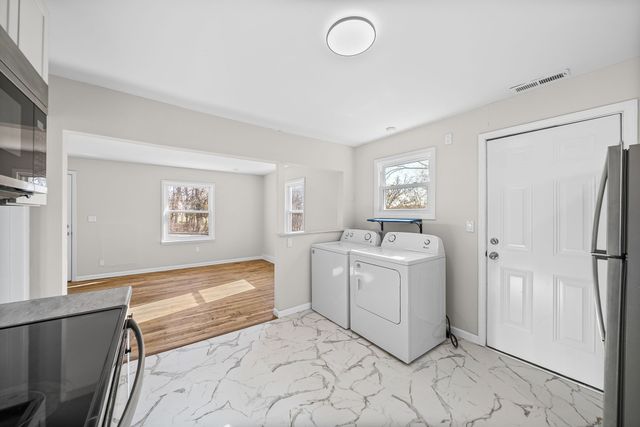 1214 Talley Dr, Clarksville, TN 37040