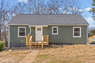 1214 Talley Dr, Clarksville, TN 37040