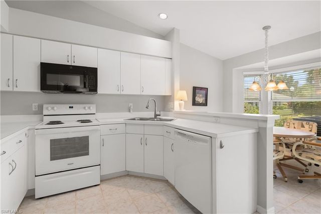 3383 Erick Lake DR 2902, Naples, FL 34109