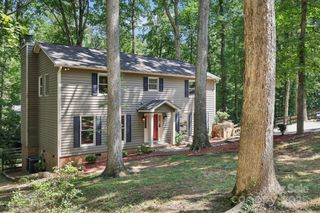 8 Hickory Ridge Court, Clover, SC 29710