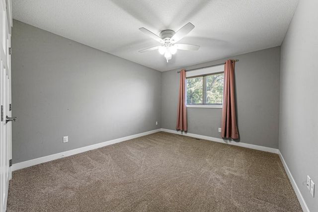 317 Oak Marsh Drive, Mankato, MN 56001