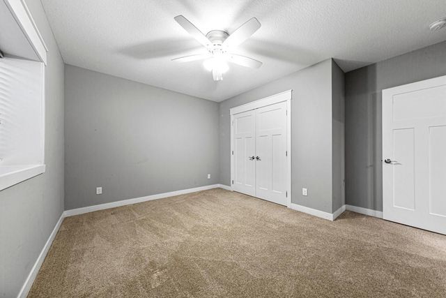 317 Oak Marsh Drive, Mankato, MN 56001