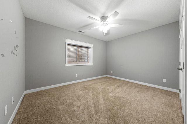 317 Oak Marsh Drive, Mankato, MN 56001