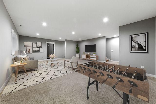 317 Oak Marsh Drive, Mankato, MN 56001