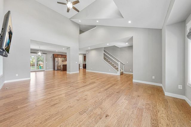 317 Oak Marsh Drive, Mankato, MN 56001