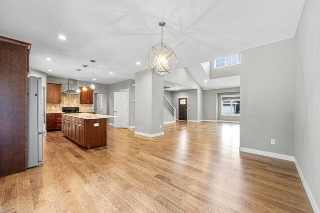 317 Oak Marsh Drive, Mankato, MN 56001