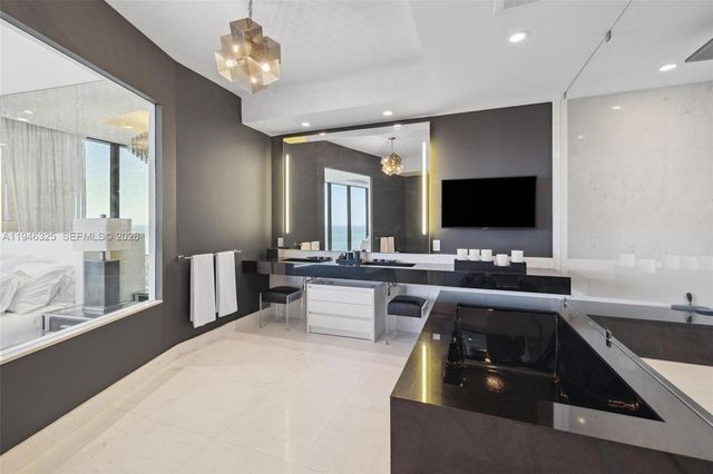 18555 Collins Ave 2601, Sunny Isles Beach, FL 33160