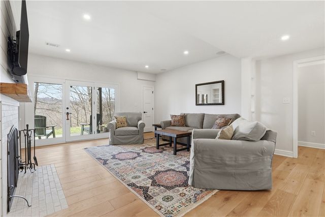 312 Sewickley Ridge Drive, Aleppo, PA 15143