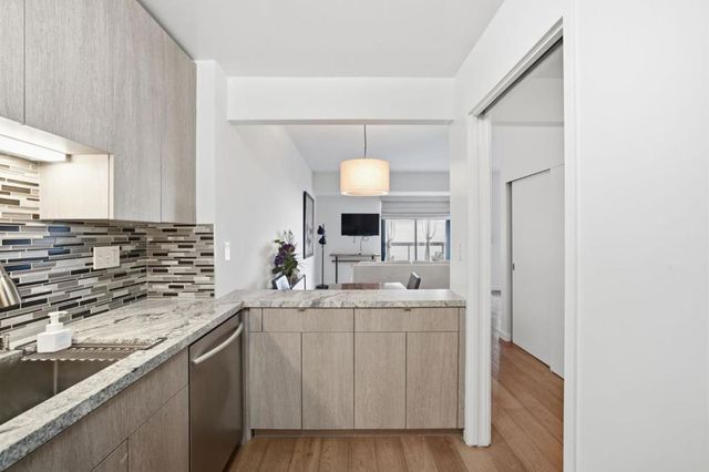 1 Daniel Burnham Court 307, San Francisco, CA 94109