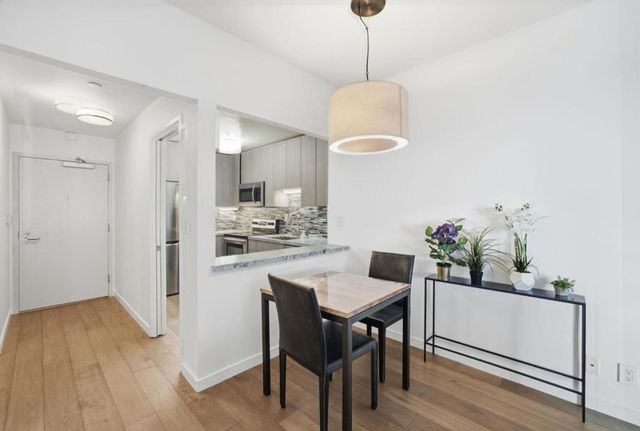 1 Daniel Burnham Court 307, San Francisco, CA 94109