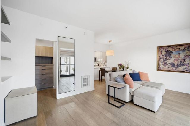 1 Daniel Burnham Court 307, San Francisco, CA 94109
