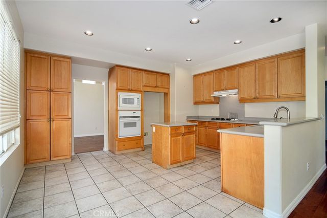 4597 El Capitan, Camarillo, CA 93012