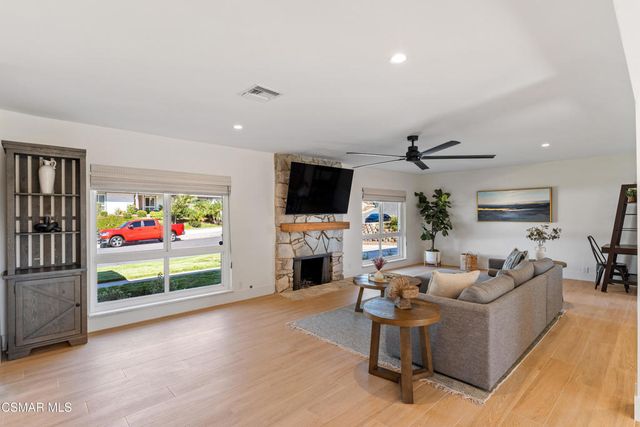 1478 Oberlin Avenue, Thousand Oaks, CA 91360