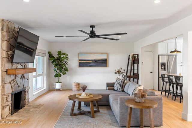 1478 Oberlin Avenue, Thousand Oaks, CA 91360